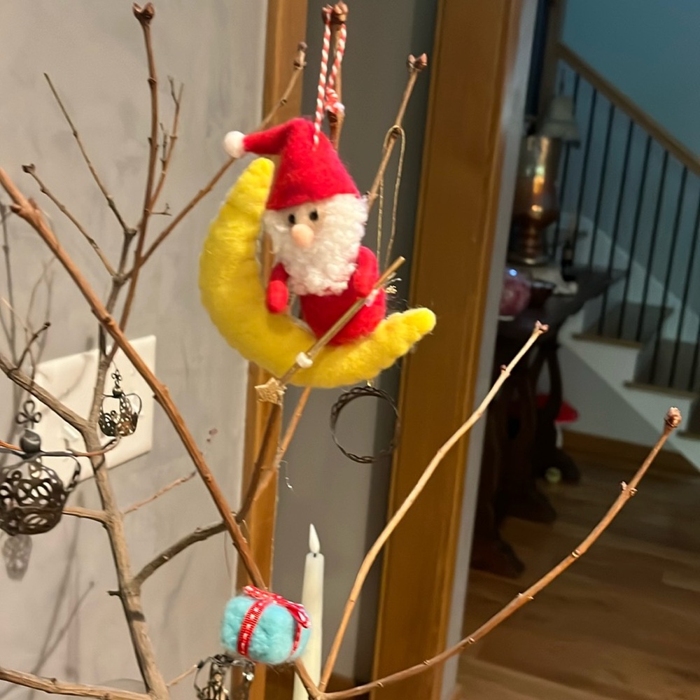 Glenhaven Santa ornament brand new